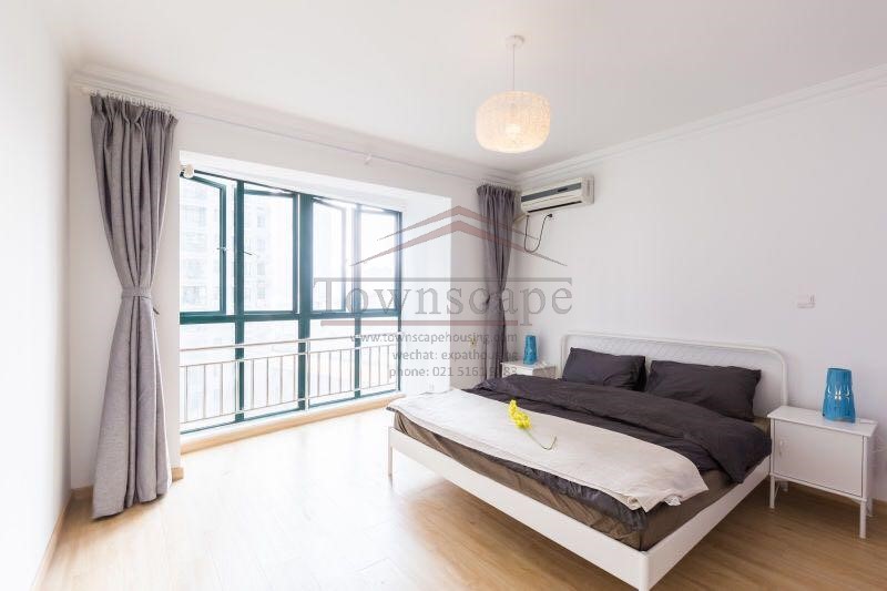  Bright 2BR Apartment near The Bund