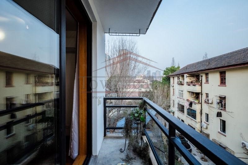 Renovated 2BR Apartment in Jingan nr Suzhou Creek