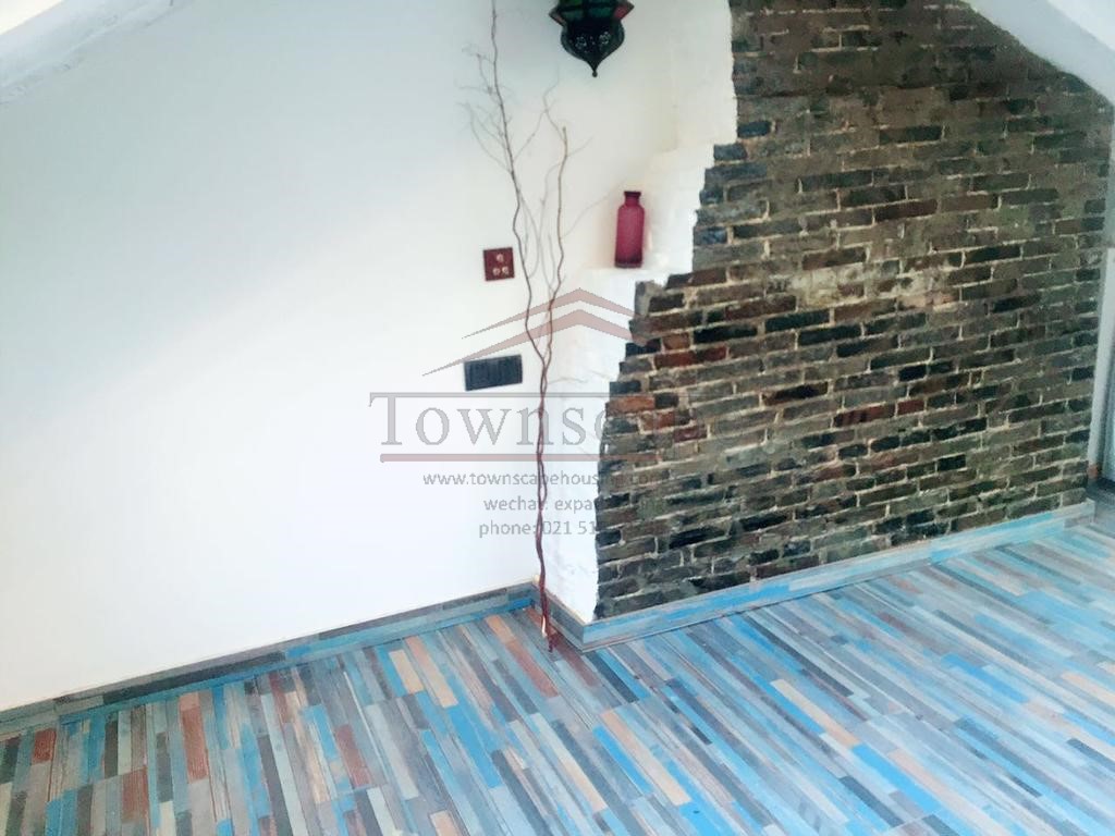  Renovated 2BR Duplex in French Concession