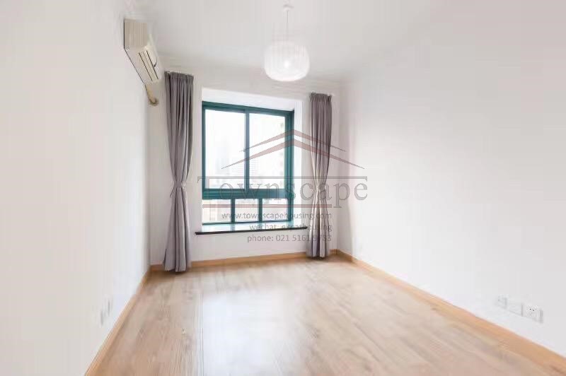  Modern 3BR Apartment for Rent in Xujiahui