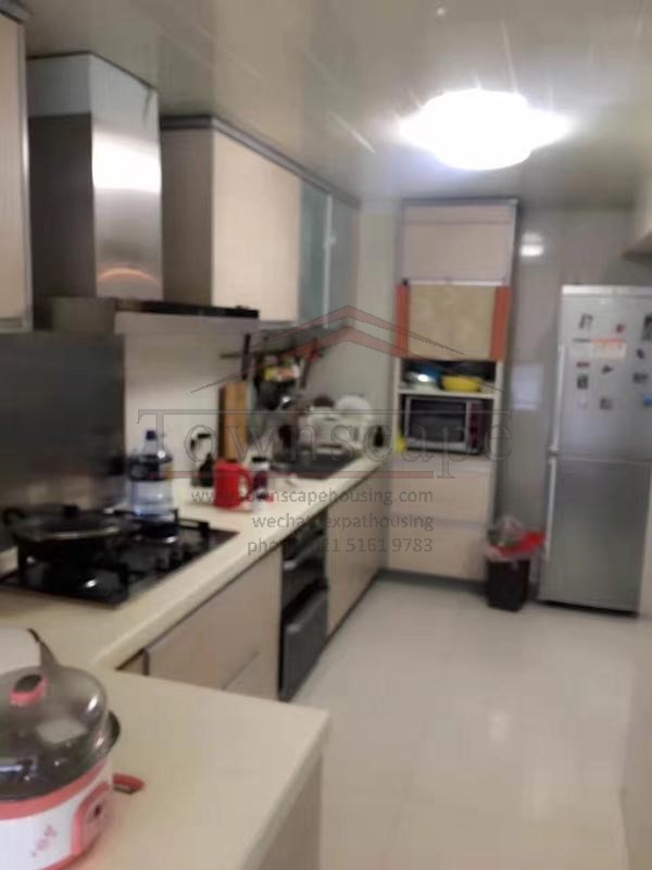  Modern 3BR Apartment at Suzhou Creek nr Peoples Square