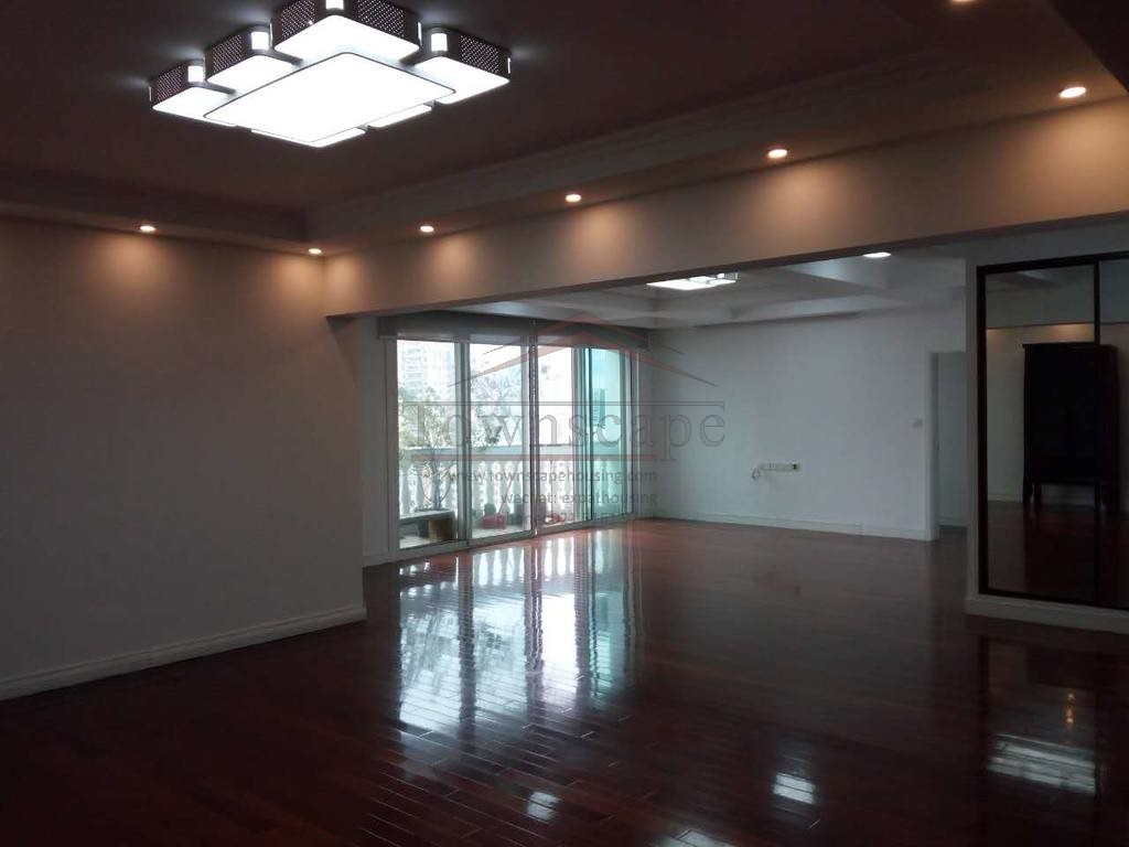  Spacious 3BR Apartment with view over French Concession
