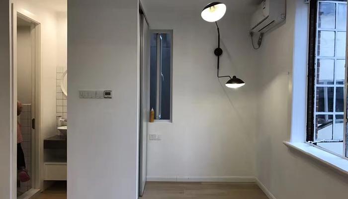  High-End 1BR Lane House Flat nr Jingan Temple