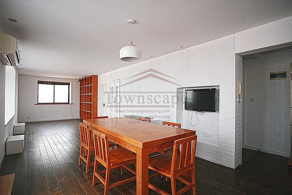  Top-Floor 1BR, 100sqm Flat w/Floor-Heating & Big Terrace