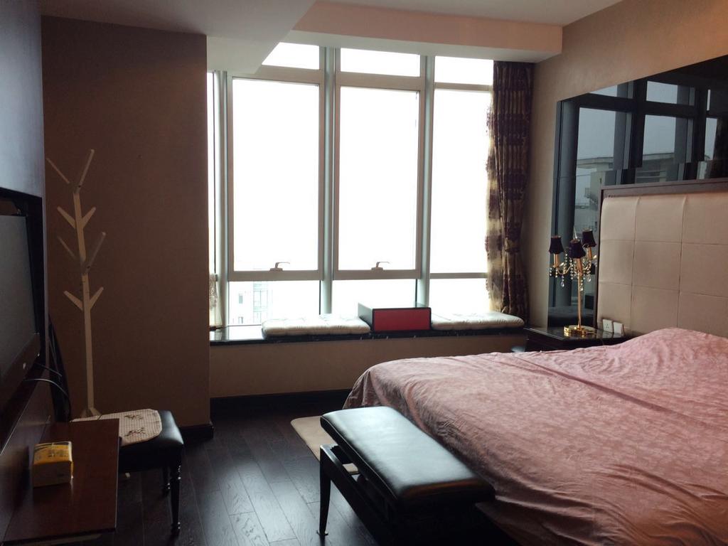  Luxurious 3BR,245m² Service Apartment nr West Nanjing Rd