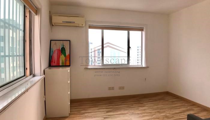  High-Floor 3BR Apartment w/Roof-Top in Jingan