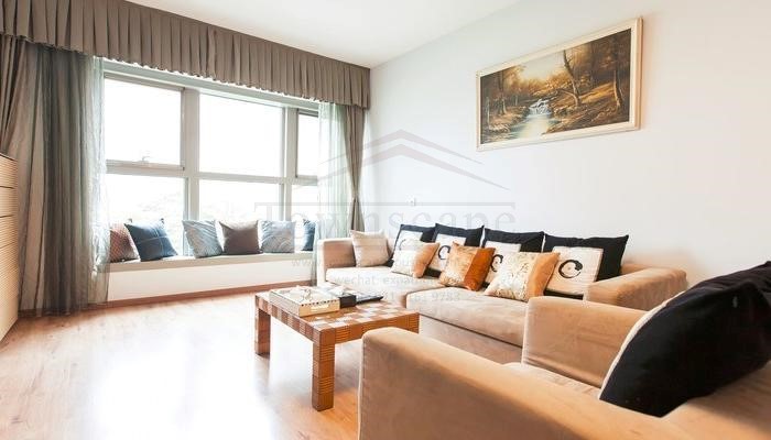  Bright, Well Furnished 1BR Apartment in 8 Park Avenue