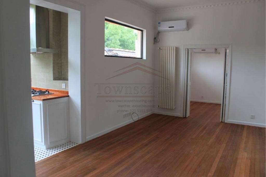  Renovated 2-bed Apartment in French Concession