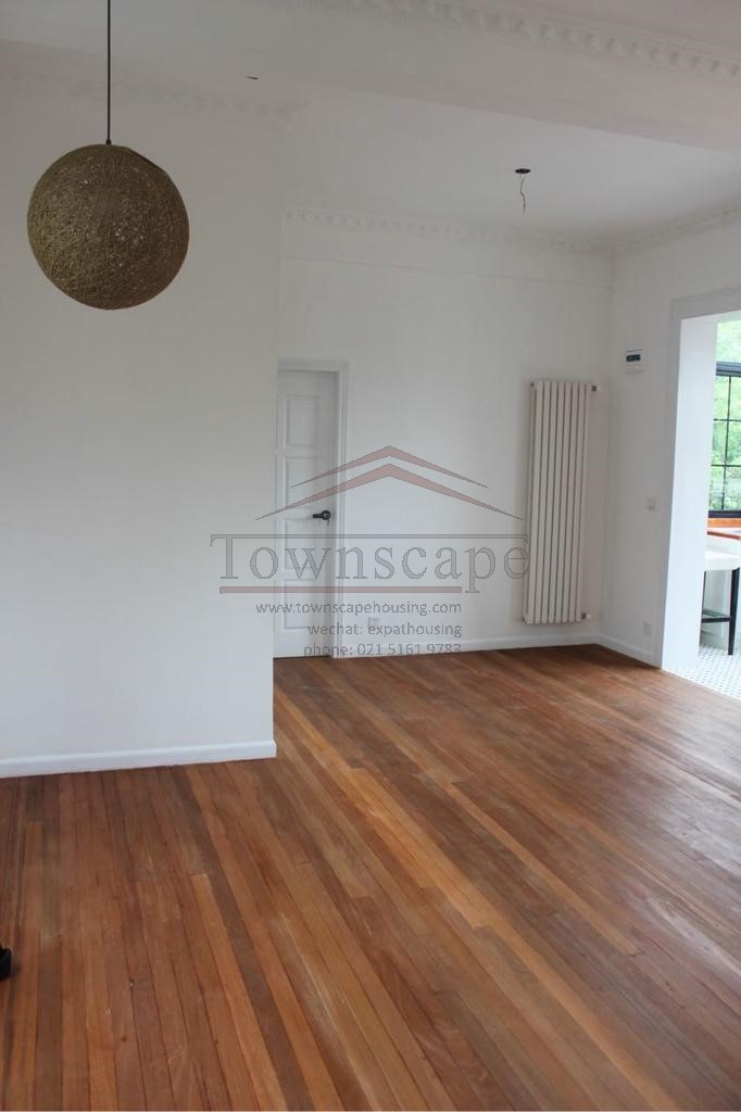  Renovated 2-bed Apartment in French Concession