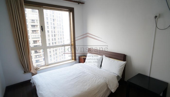  Sunny 3BR Apartment near Peoples Square