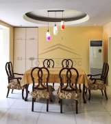  Sunny Villa with Garden near Hongqiao Airport