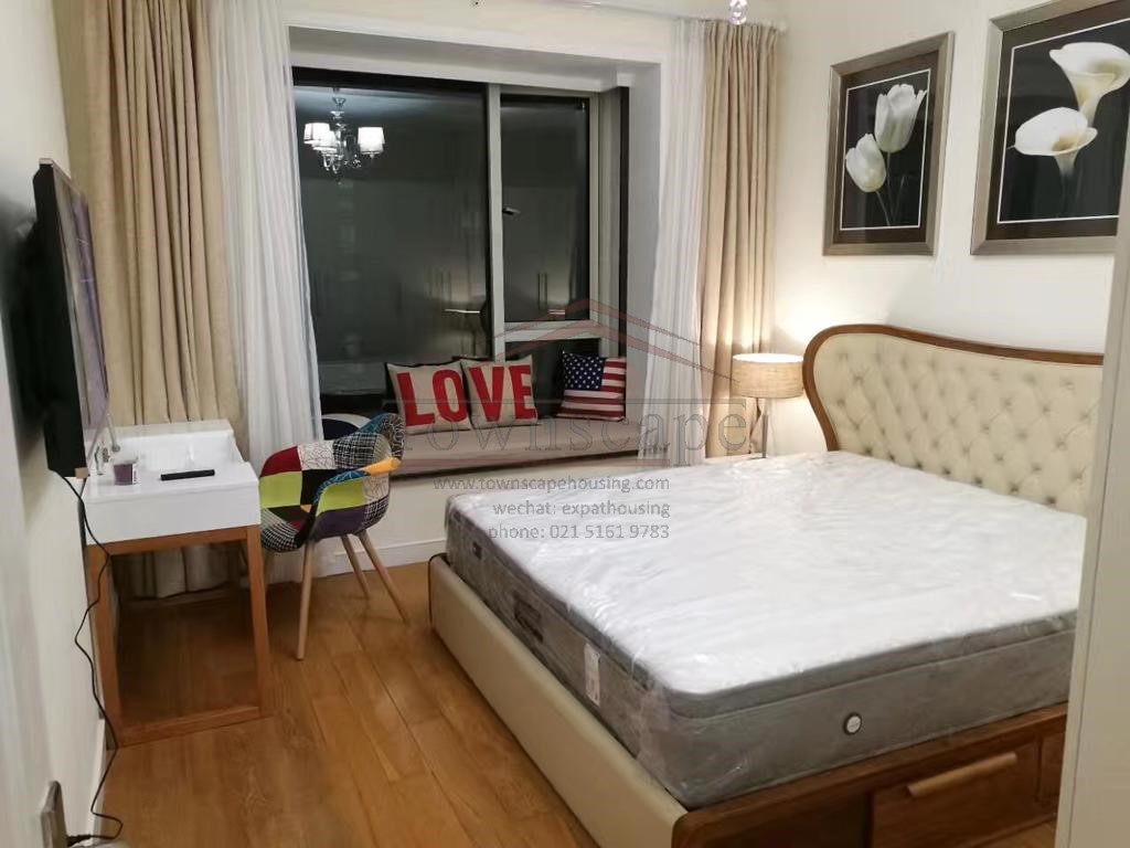  High-end 1BR Apartment for Rent in Jingan