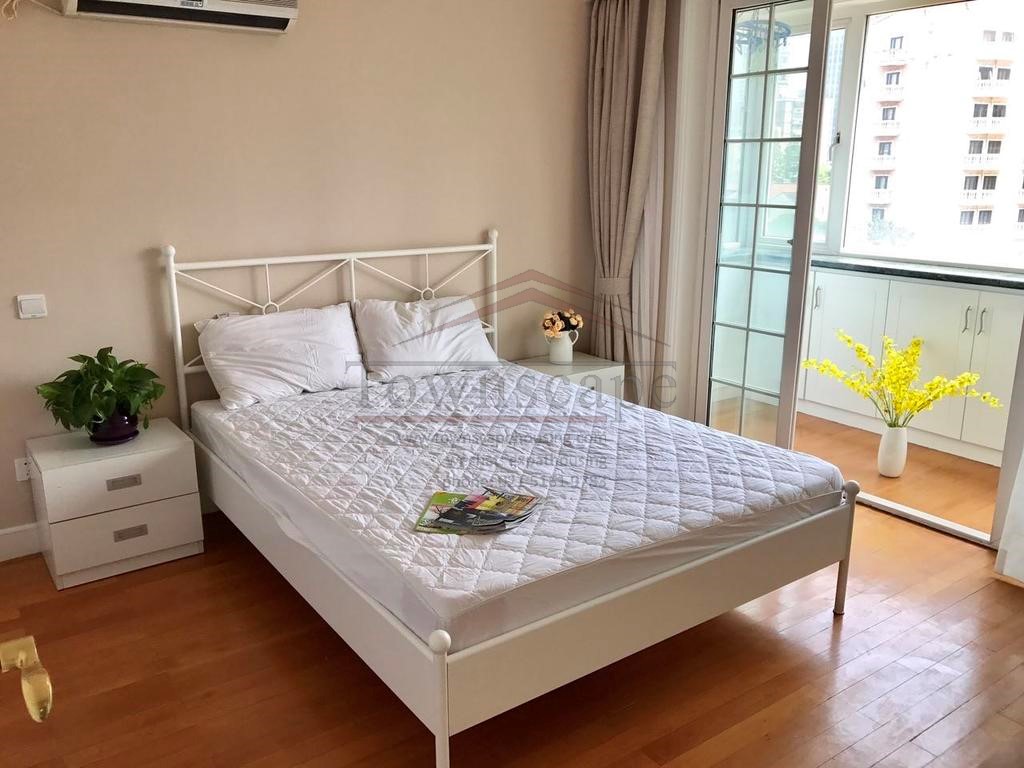  Outstanding 3BR Apartment at Hengshan Road