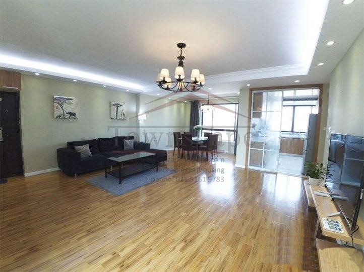  Clean and bright 3BR Apartment near Xujiahui