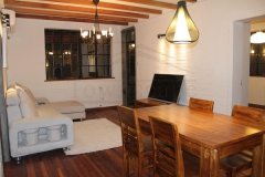  Beautiful 3BR Apartment for rent with Heating nr Jiaotong University