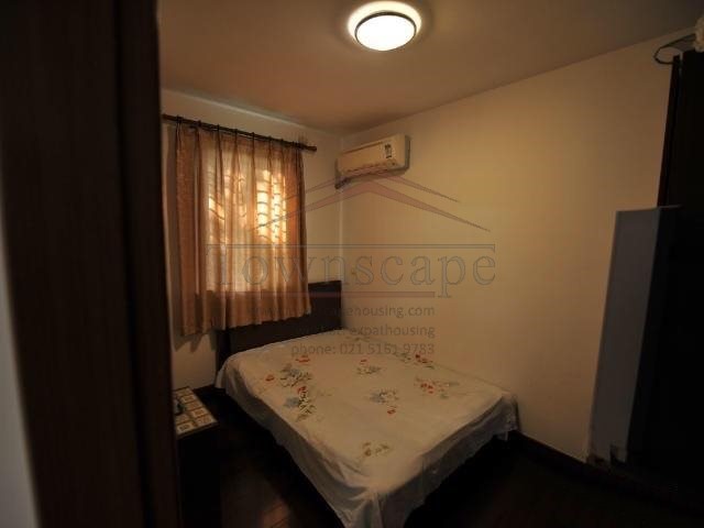  3BR Family Apartment w/Terrace in Shanghai Downtown