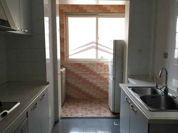  Bright 2BR Apartment in Shanghai Downtown