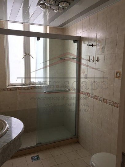  Bright 2BR Apartment in Shanghai Downtown