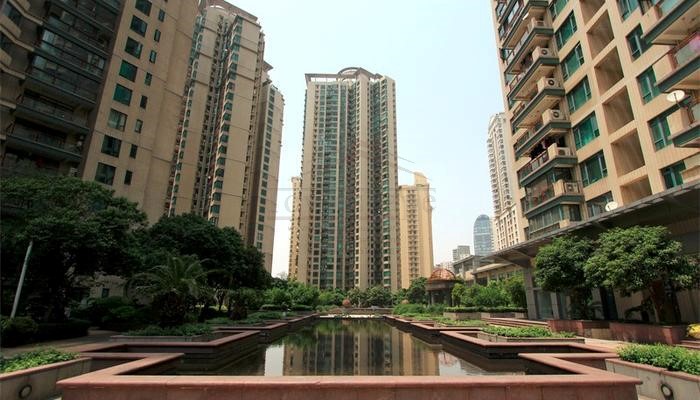  Sunny 2BR Apartment for Rent in Shanghai Xujiahui