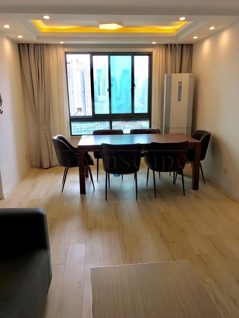  Modern Apartment 2BR+Study near West Nanjing Road and People