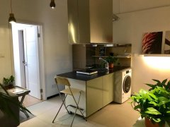  Luxurious 1BR Lane House Flat w/ Yard in Xintiandi