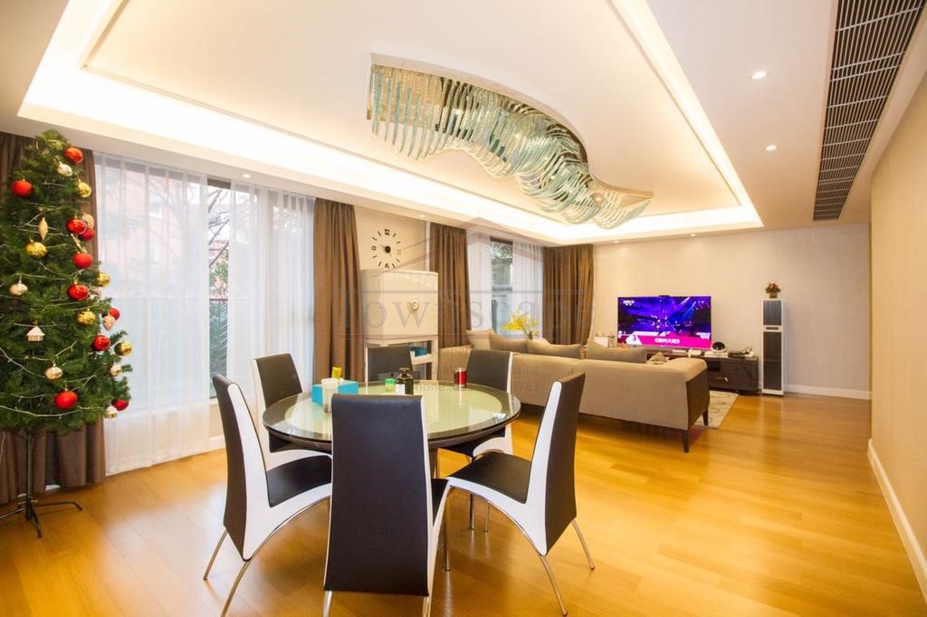  Elegant 3BR Apartment with Garden - prestigious estate in Jingan