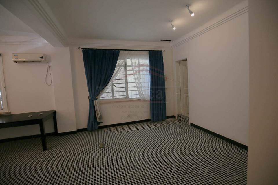  Spacious 2-Room Apartment for rent near IAPM