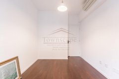  Sunny 3BR Apartment in Xujiahui