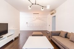  Sunny 3BR Apartment in Xujiahui