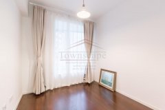  Sunny 3BR Apartment in Xujiahui