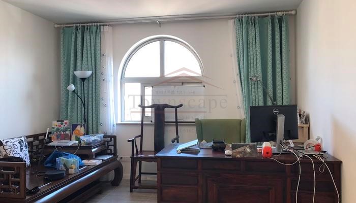  Big 4BR Penthouse in Jingan Temple Area