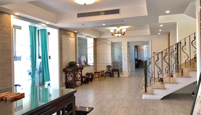  Big 4BR Penthouse in Jingan Temple Area