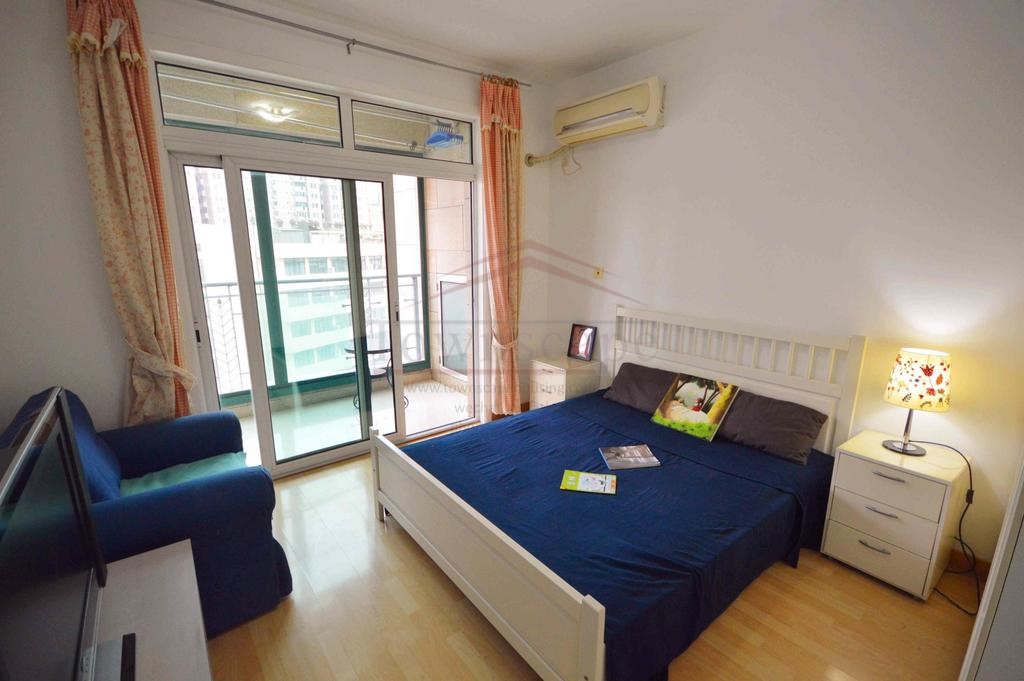  Inviting 2BR Apartment for Rent in Xuhui