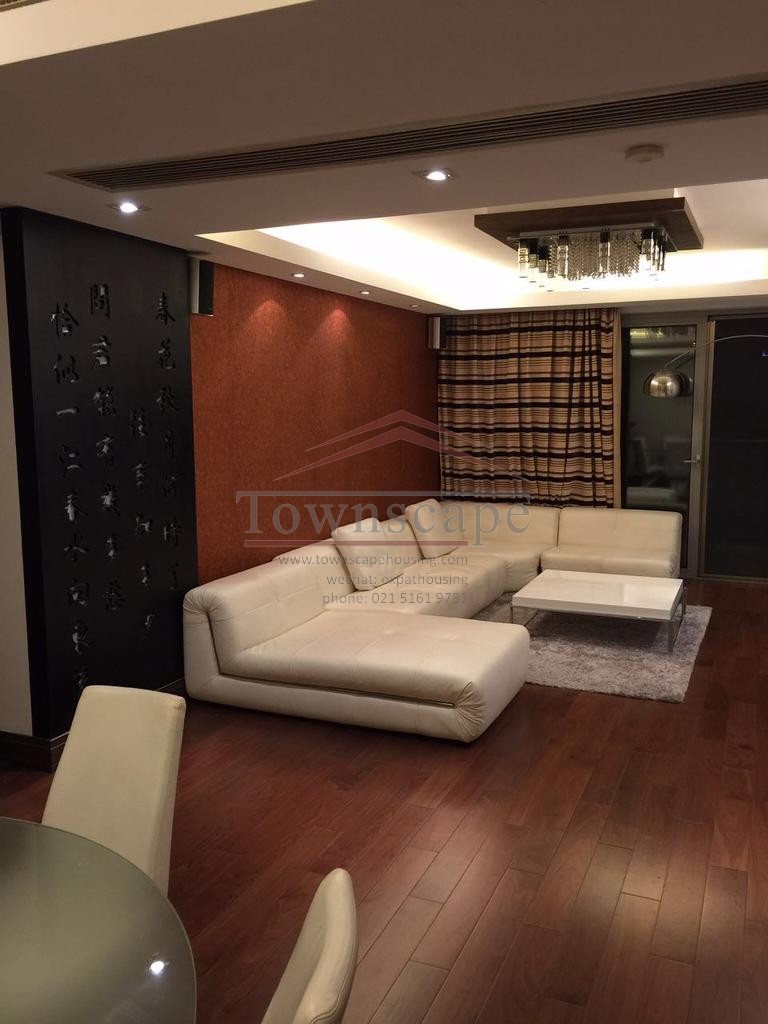  Modern, Luxurious Apartment Close to L1, L11 in Xujiahui