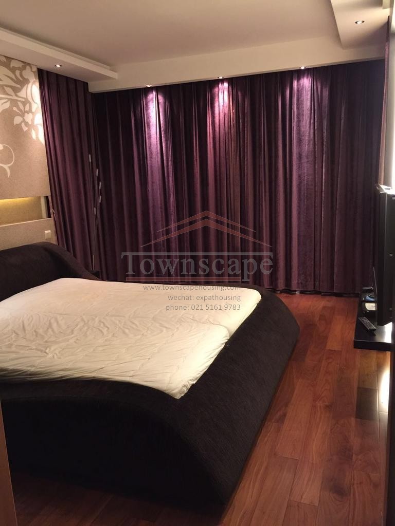  Modern, Luxurious Apartment Close to L1, L11 in Xujiahui