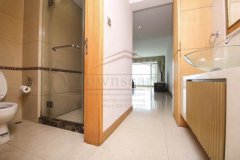  Sunny Family Apartment for rent in Lujiazui w/River View