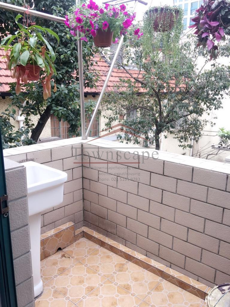  Charming 2 Bed Lane House with Character in Xuhui