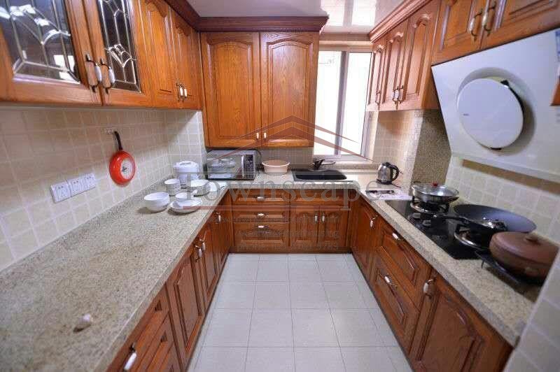  Large 3 BR Traditional Apartment in Jing