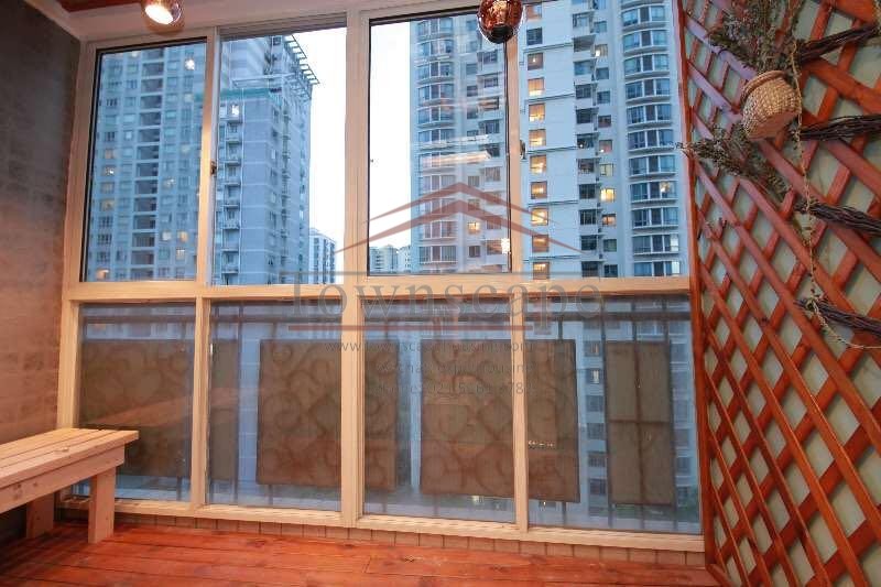  WOW! FFC 3 BR Apartment in Central Location