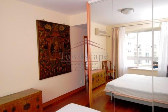  Spacious, Well-Maintained Apartment in Xuhui