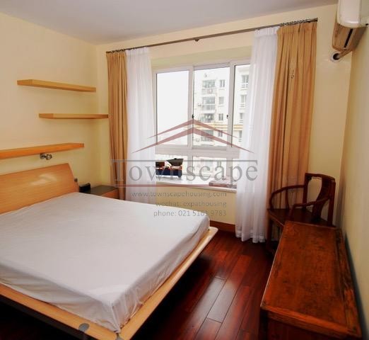  Spacious, Well-Maintained Apartment in Xuhui