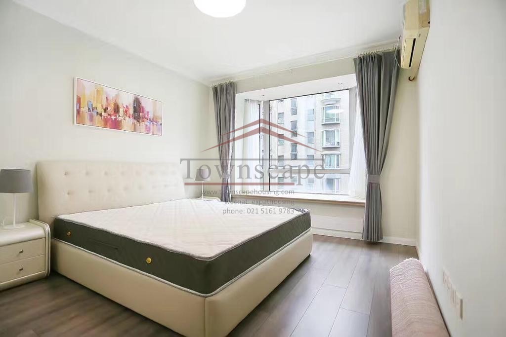  Newly Remodeled 2 BR Apartment in Xuhui