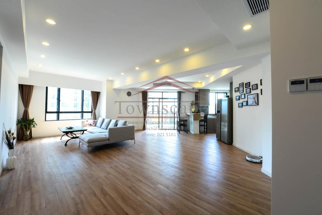  Gorgeous, Modern 200sqm Apartment in Jing