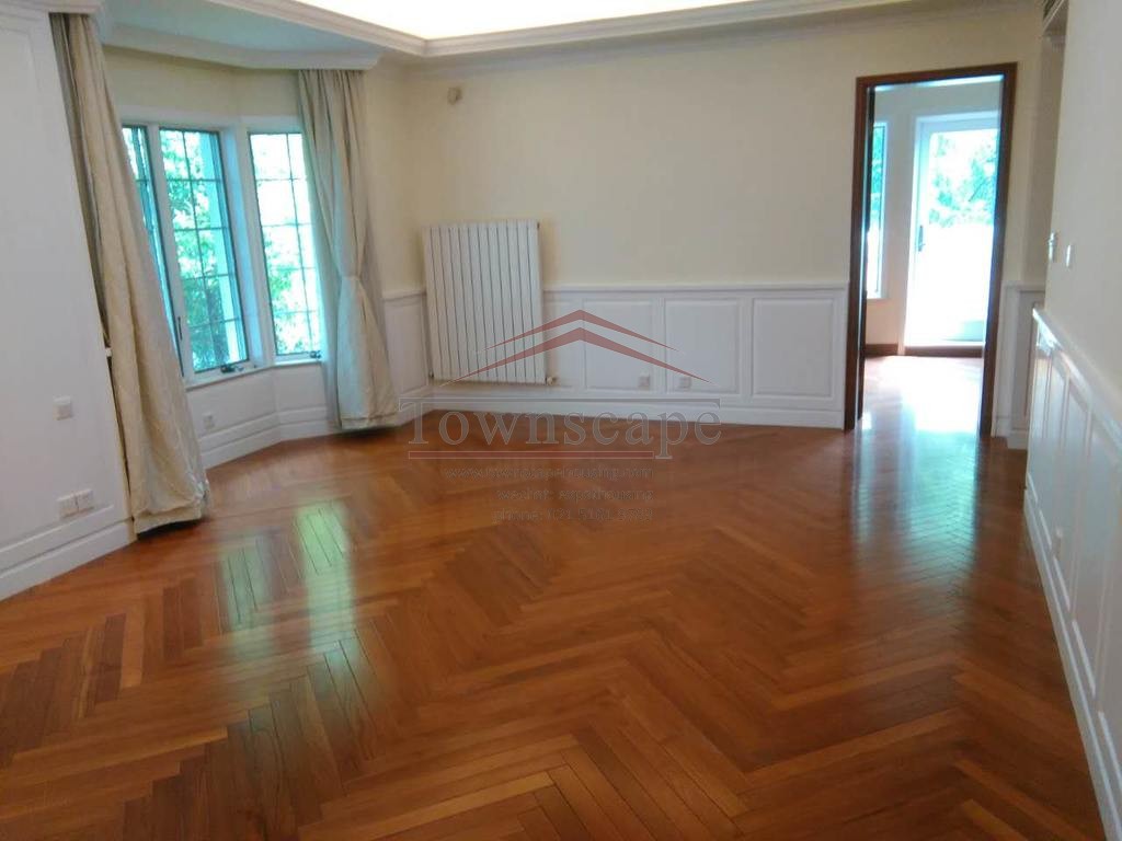   500 sqm Pudong Villa Close to Century Park