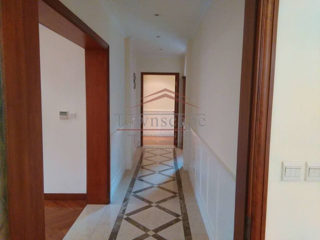   500 sqm Pudong Villa Close to Century Park