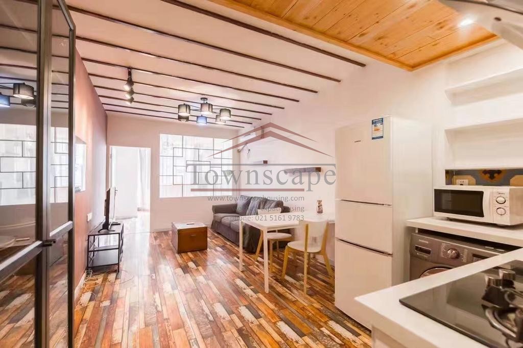  Newly Remodeled, Bright 1 BR Lane House
