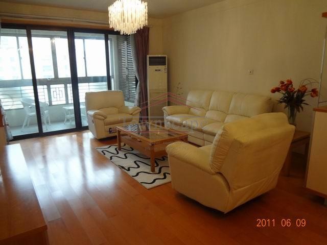  Affordable Large 3BR Apartment in Xintiandi