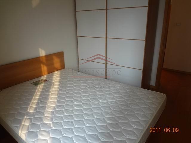  Affordable Large 3BR Apartment in Xintiandi