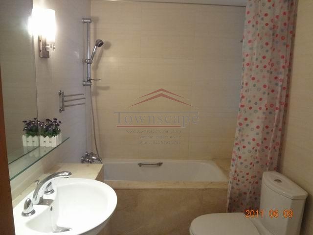  Affordable Large 3BR Apartment in Xintiandi