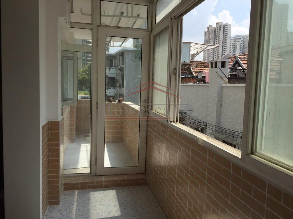  Spacious, Modern 1 BR Lane House in Jing